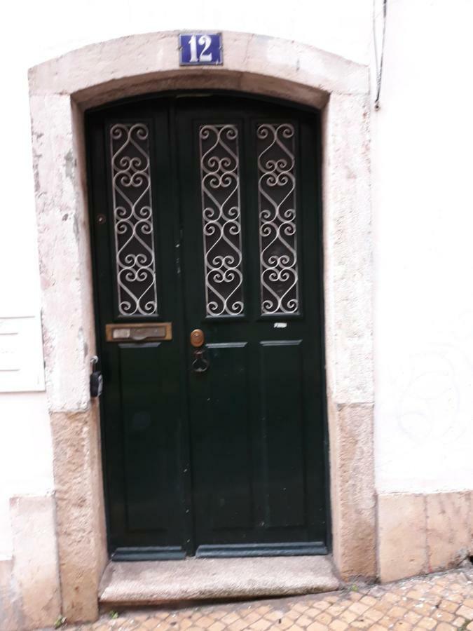 Flat In Historic Neighbourhood Apartment Lisbon Exterior photo